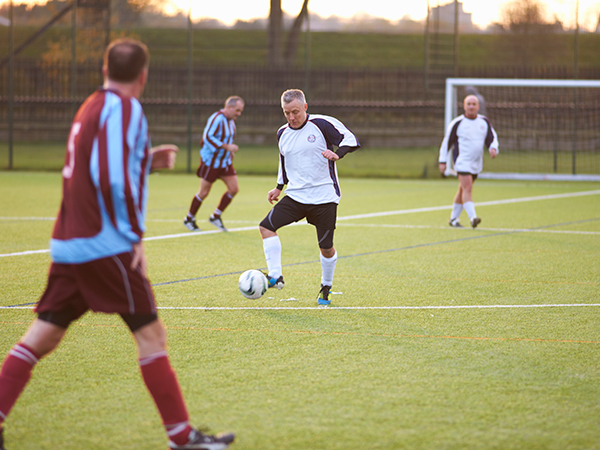 football-player-with-possession-of-ball-2023-11-27-05-32-47-utc